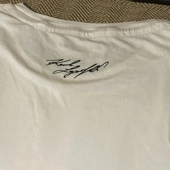 RARE Karl Lagerfeld Paris Signature Logo Short Sleeve T-Shirt Size Small - Picture 9 of 11